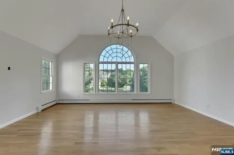 28 Serrell Drive Montvale NJ 07645