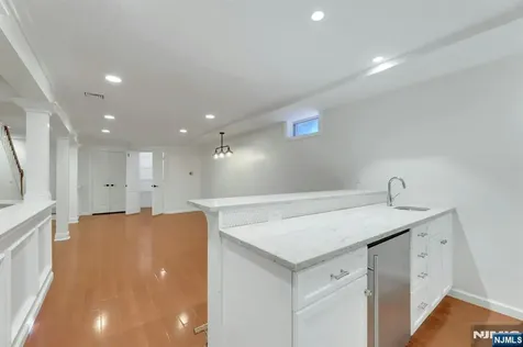 28 Serrell Drive Montvale NJ 07645