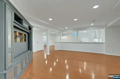 28 Serrell Drive Montvale NJ 07645