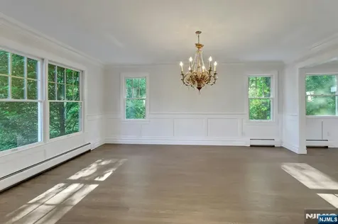28 Serrell Drive Montvale NJ 07645