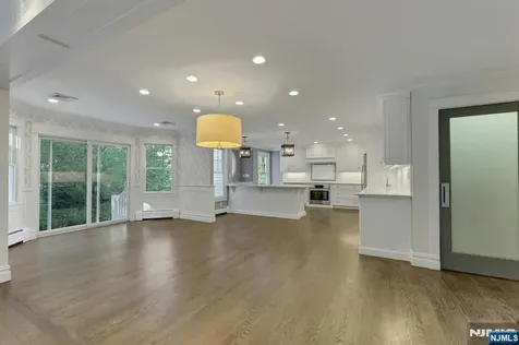 28 Serrell Drive Montvale NJ 07645