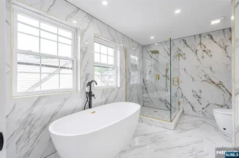 55 Long Hill Drive Clifton NJ 07013