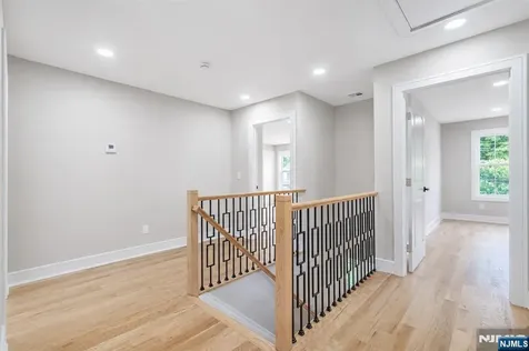 55 Long Hill Drive Clifton NJ 07013