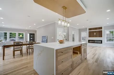 55 Long Hill Drive Clifton NJ 07013