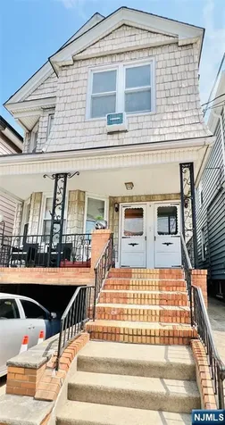 91 16th Street Bayonne NJ 07002