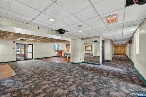 19 Lyons Newark NJ 07112
