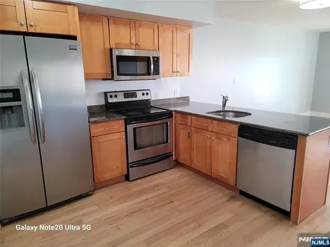 411 E Brinkerhoff Avenue Palisades Park NJ 07650