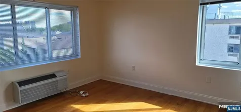 411 E Brinkerhoff Avenue Palisades Park NJ 07650