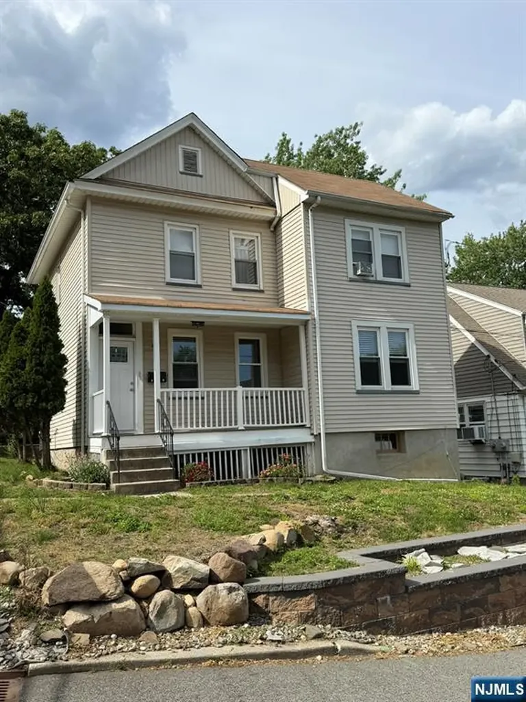 41 Outlook Avenue Hawthorne NJ 07506