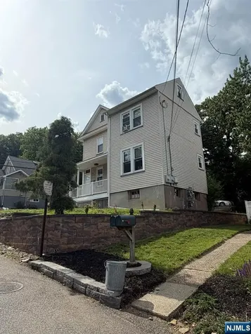 41 Outlook Avenue Hawthorne NJ 07506