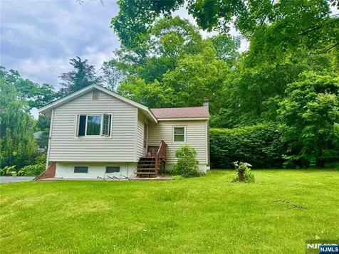 9 Camille Drive Jefferson Township NJ 07849