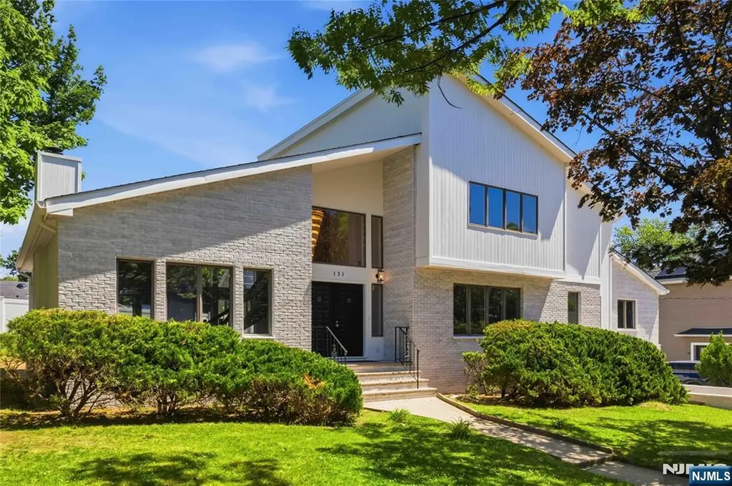 131 Haase Avenue Paramus NJ 07652
