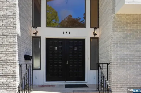131 Haase Avenue Paramus NJ 07652