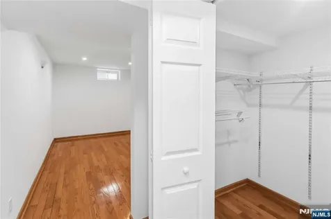 131 Haase Avenue Paramus NJ 07652