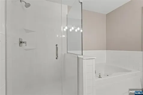 260 Riverwalk Way Clifton NJ 07014