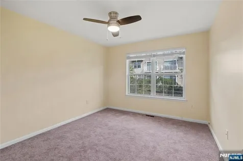 260 Riverwalk Way Clifton NJ 07014