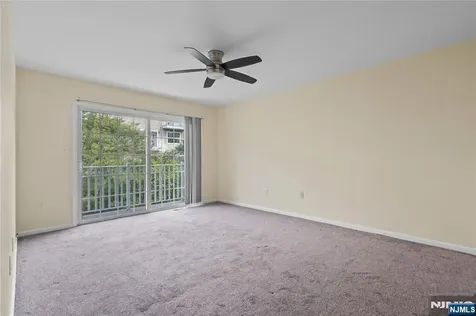 260 Riverwalk Way Clifton NJ 07014