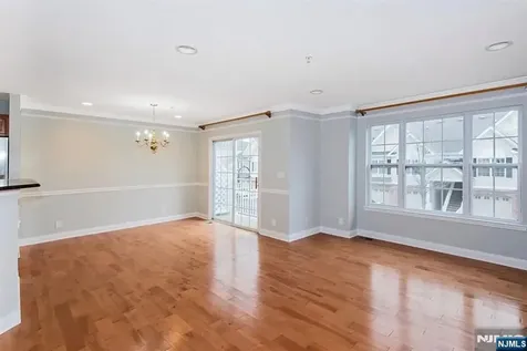 187 Blue Heron Drive Secaucus NJ 07094