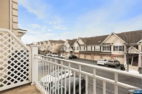 187 Blue Heron Drive Secaucus NJ 07094
