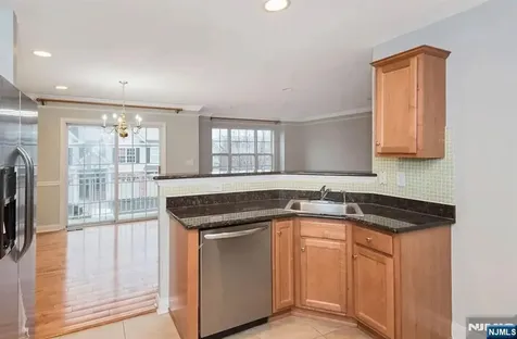 187 Blue Heron Drive Secaucus NJ 07094