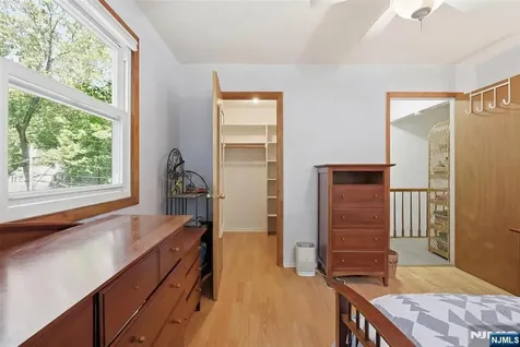9 Juniper Trail Kinnelon Borough NJ 07405