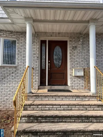 25 Dell Glen Avenue Lodi NJ 07644