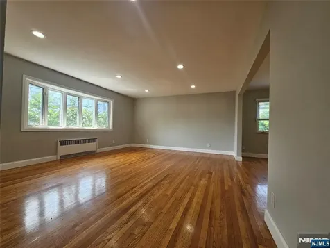 166 Morningside Lane Palisades Park NJ 07650