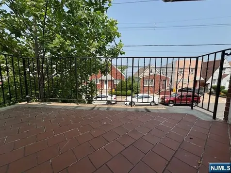 166 Morningside Lane Palisades Park NJ 07650