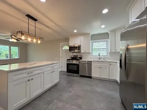 166 Morningside Lane Palisades Park NJ 07650