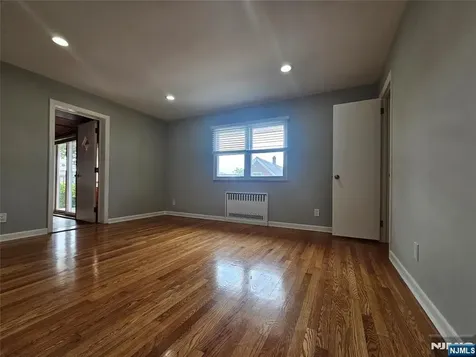 166 Morningside Lane Palisades Park NJ 07650
