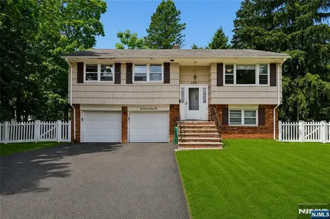 195 4th Street Cresskill NJ 07626