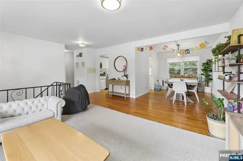 195 4th Street Cresskill NJ 07626