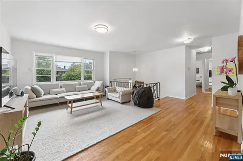 195 4th Street Cresskill NJ 07626