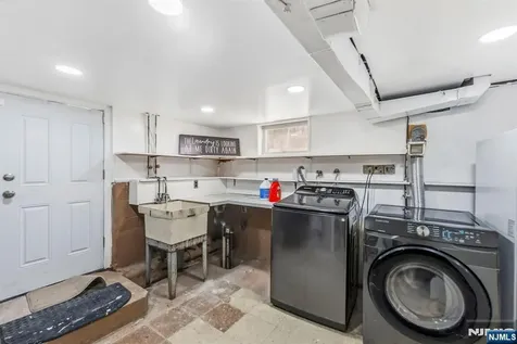 1 Merklin Avenue West Orange NJ 07052