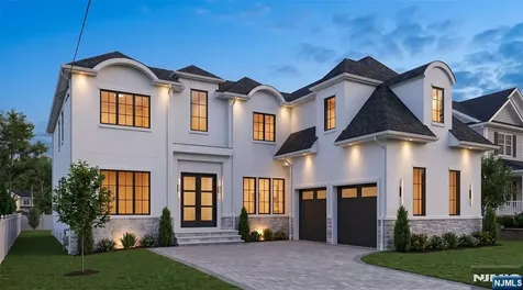 38 W Ridgewood Avenue Paramus NJ 07652