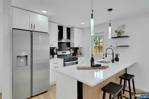 12 Lerome Place Teaneck NJ 07666