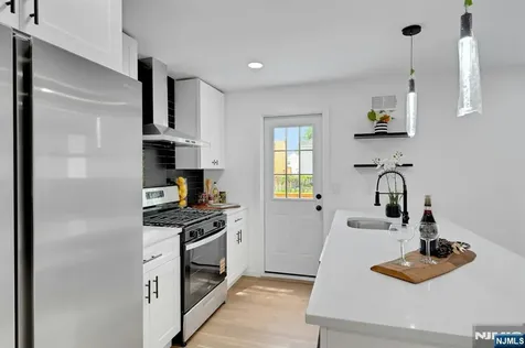 12 Lerome Place Teaneck NJ 07666