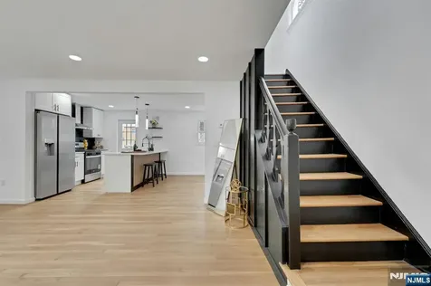12 Lerome Place Teaneck NJ 07666