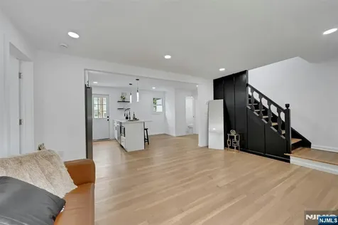 12 Lerome Place Teaneck NJ 07666