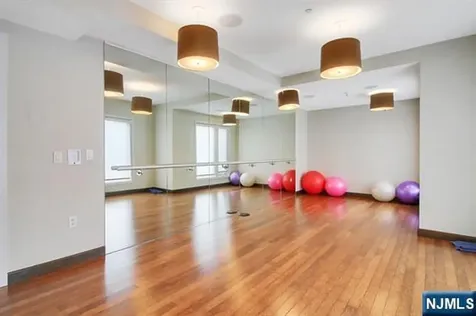 250 Henley Place Weehawken NJ 07086