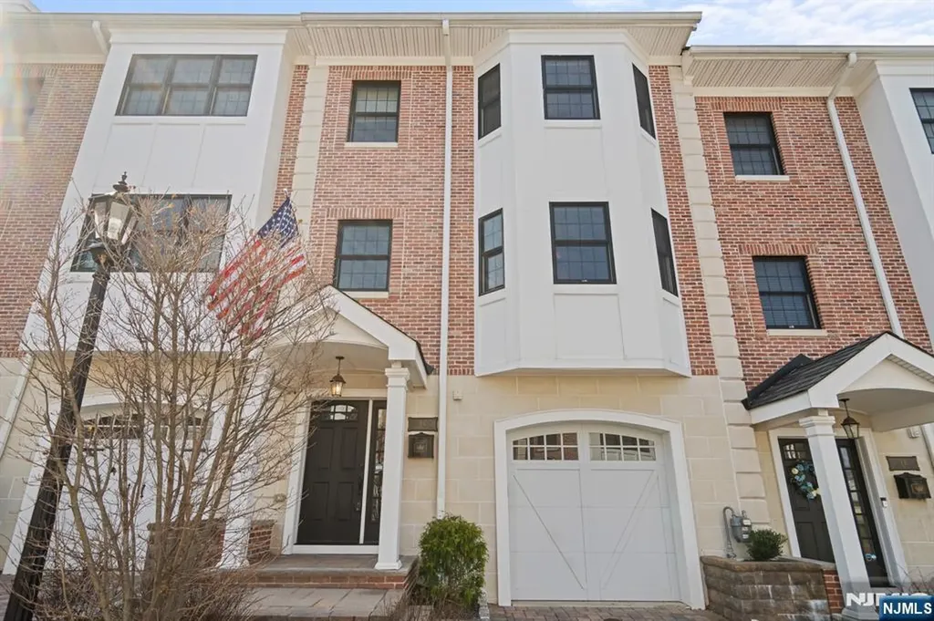 4 Central Avenue Caldwell NJ 07006
