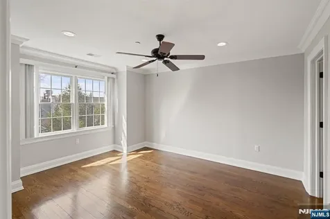 4 Central Avenue Caldwell NJ 07006