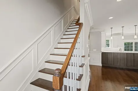 4 Central Avenue Caldwell NJ 07006
