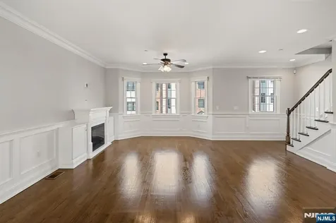 4 Central Avenue Caldwell NJ 07006