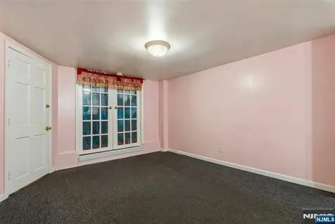 6112 Washington Street West New York NJ 07093