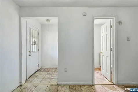 6112 Washington Street West New York NJ 07093