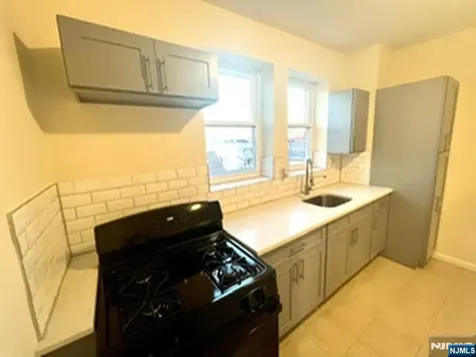 51 Myrtle Avenue Newark NJ 07107