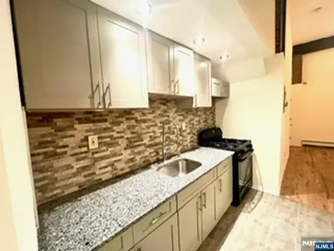 51 Myrtle Avenue Newark NJ 07107