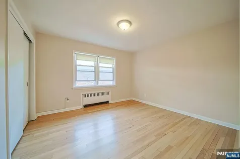 1227 Inwood Terrace Fort Lee NJ 07024