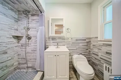 1227 Inwood Terrace Fort Lee NJ 07024